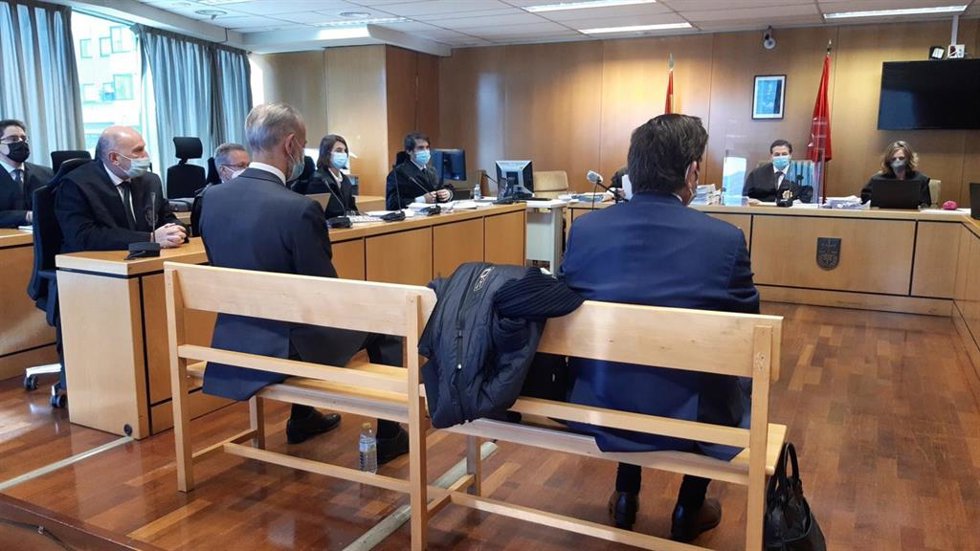 Juicio a los acusados por la venta de 1860 viviendas sociales al fondo de inversión Blackstone