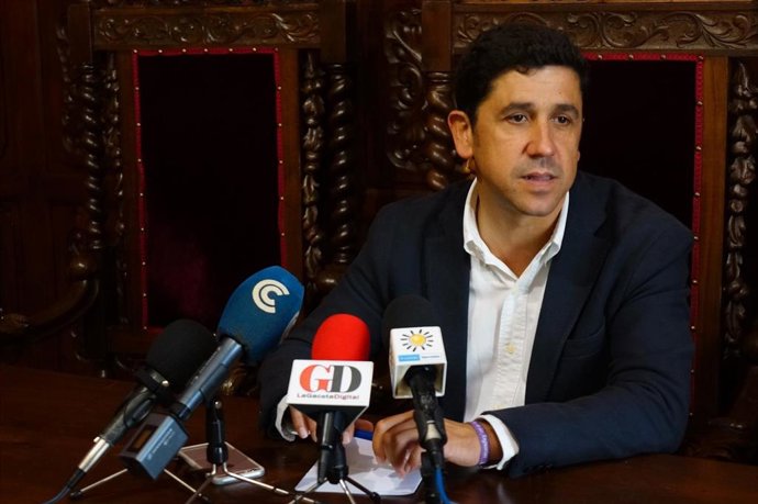 Archivo - Alberto Fernández, nuevo director general de Personal del SAS, en una imagen de archivo