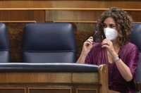 Montero acusa a Casado de ser una "caricatura" y "regodearse en la ruina": "Le molesta que España vaya bien"