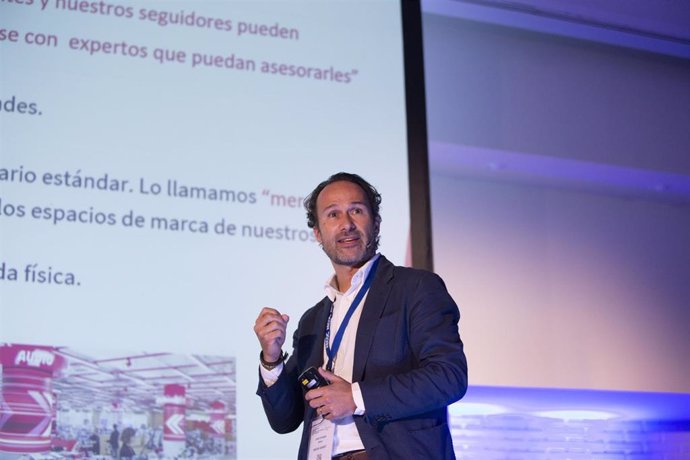 El director de desarrollo de conceptos de MediaMarkt, José Enrique Alvar