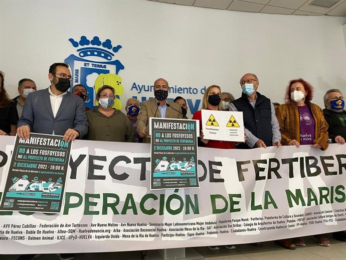 Acto de presentación de la convocatoria de manifestación contra las balsas de fosfoyesos.