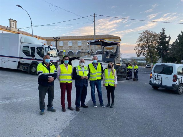Visita a las obras en Higuerra de Calatrava.