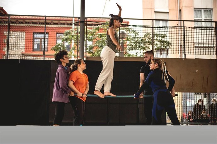 Alumnos de la Escuela de Circo y Teatro Físico de Torrelavega