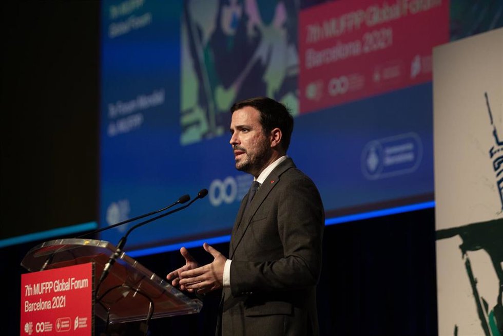 El ministro de Consumo, Alberto Garzón, en la clausura del VII Foro Global del Pacto de Políticas Alimentarias Urbanas de Milán en Barcelona. (Foto de archivo).