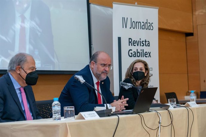 El vicepresidente de Castilla-La Mancha, José Luis Martínez Guijarro, asiste a la inauguración de las IV Jornadas Revista Gabilex,  organizado por el Gabinete Jurídico de la Junta de Comunidades de Castilla-La Mancha.