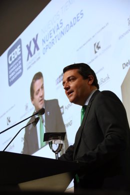 El alcalde de Córdoba, José María Bellido, en la inauguración del XX Congreso de Directivos de la Fundación CEDE 'Nuevos tiempos, nuevas oportunidades'.