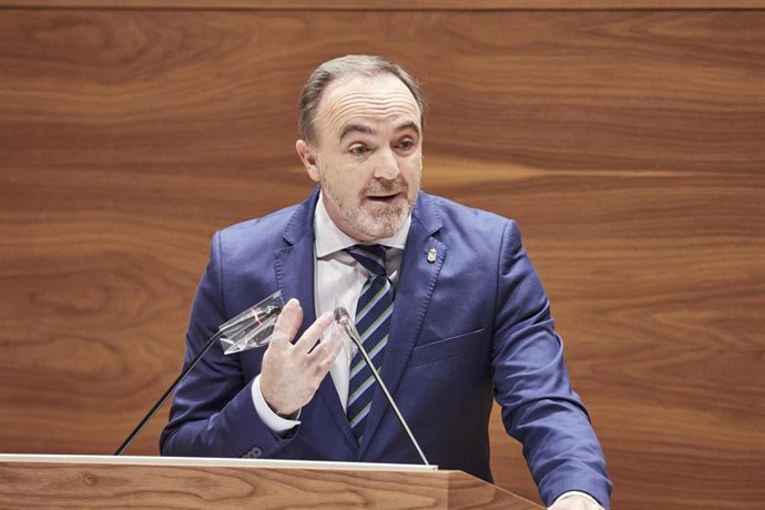 El presidente de UPN y portavoz de Navarra Suma, Javier Esparza, en el Debate sobre el Estado de la Comunidad en el Parlamento de Navarra.