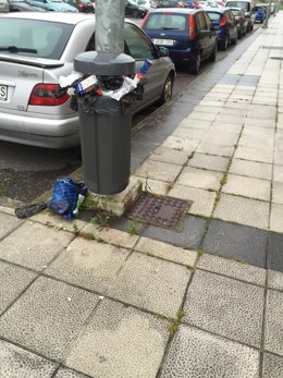Archivo - Papelera con basura en Santandre 