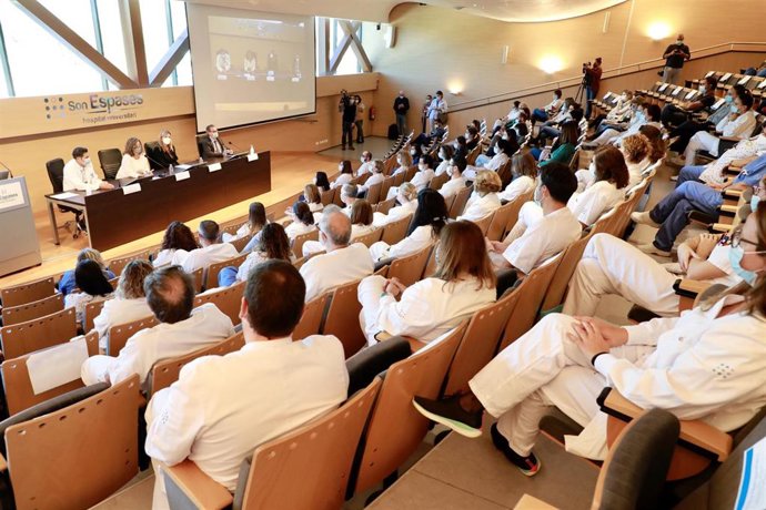 Armengol expresa el compromiso del Govern con la sanidad pública "con el presupuesto más alto de la historia".