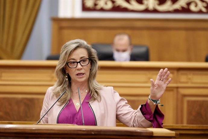 La portavoz del Grupo Parlamentario Popular, Lola Merino, en las Cortes