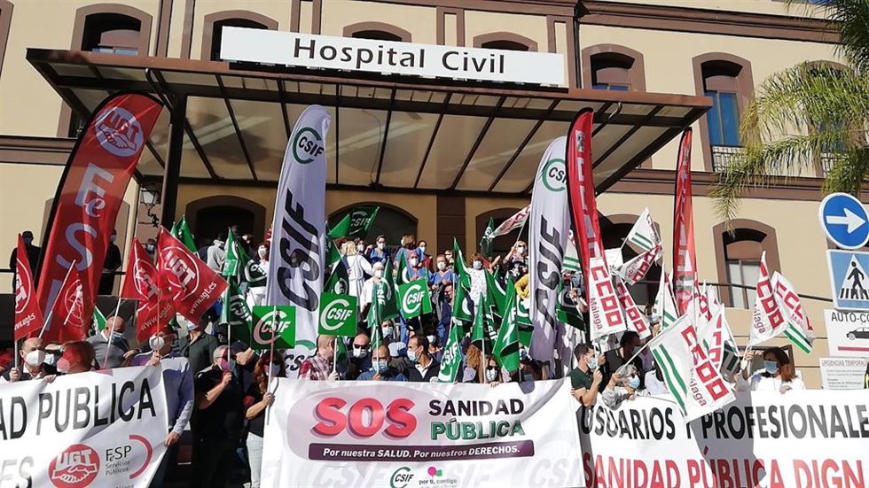Nueva protesta convocada por CSIF, CCOO y UGT contra el despido de 8.000 trabajadores en el SAS