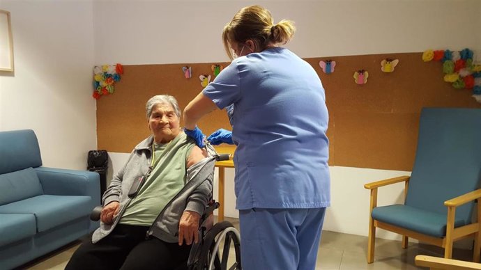 Vacunación de la gripe en el centro Oms-Sant Miquel del IMAS.