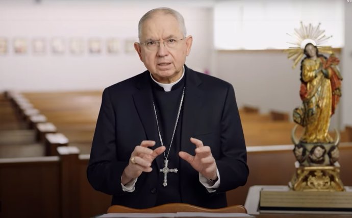 El arzobispo de Los Ángeles ofrece un discurso con motivo de la presentación del Congreso Católicos y Vida Pública.