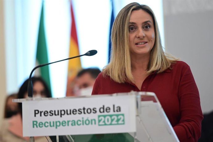 La consejera de Fomento, Infraestructuras y Ordenación del Territorio, Marifrán Carazo