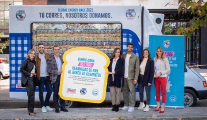 Roberto Leal, Marta Pombo, Fátima Cantó y Cesc Escol, entre los participantes de donación de Grupo Bimbo a FESBAL