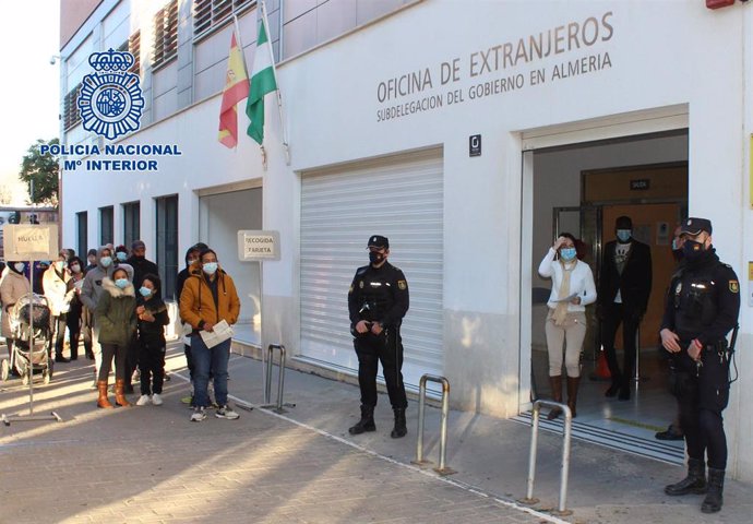 Archivo - Oficina De Extranjería De La Policía Nacional En Almería