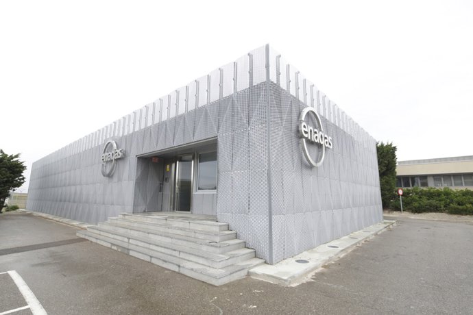 Archivo - Enagás, edificio en Zaragoza