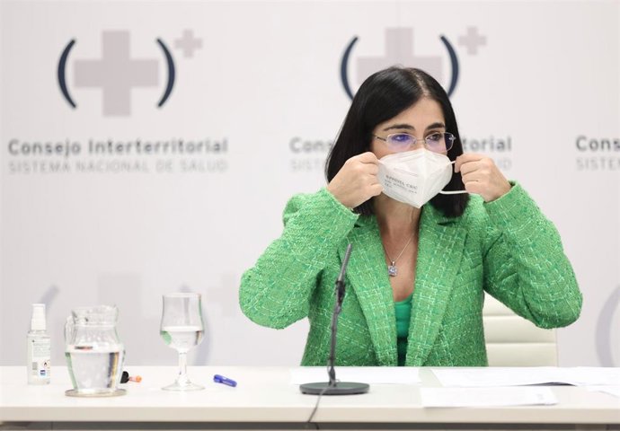 La ministra de Sanidad, Carolina Darias,