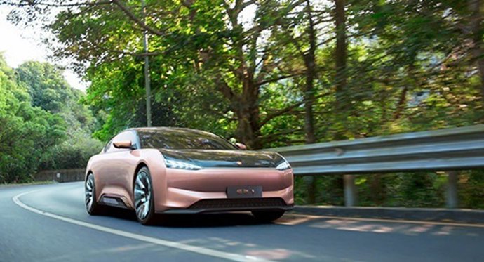 Archivo - Vehículo eléctrico de Evergrande