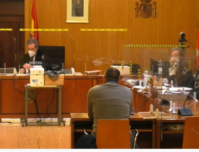 El hijo de María A, la víctima del crimen de la Plaza Circular de Valladolid.