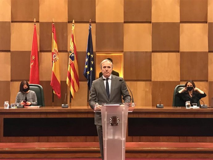 El alcalde de Zaragoza, Jorge Azcón, en el Debate del estado de la ciudad