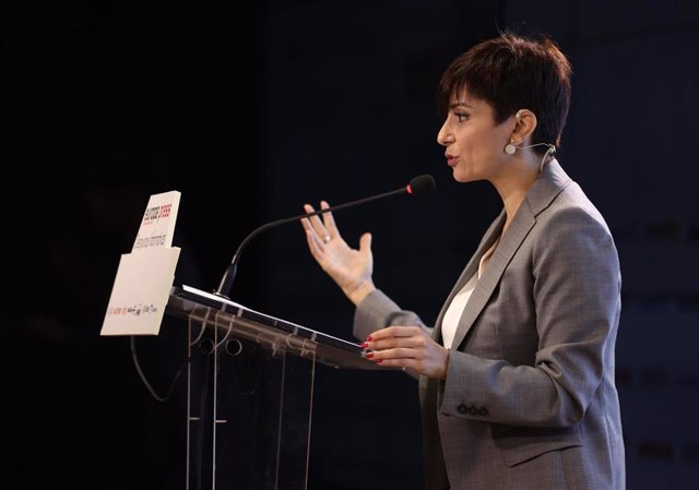La ministra de Política Territorial y portavoz del Gobierno, Isabel Rodríguez, interviene en un Desayuno Informativo de Europa Press, en el Auditorio Meeting Place, a 4 de noviembre de 2021, en Madrid, (España).