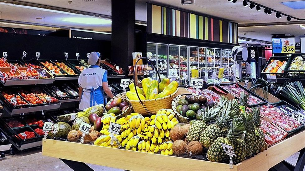 Plátanos de Canarias en un supermercado Caprabo.