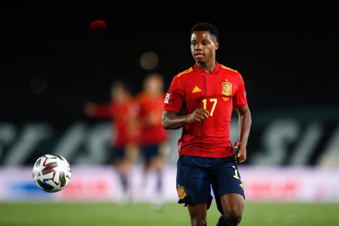 Archivo - Ansu Fati of Spain in action during the UEFA Nations League football match played between Spain and Switzerland at Alfredo Di Stefano stadium on october 10, 2020 in Valdebebas, Madrid, Spain.