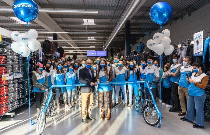 Decathlon abre su primera tienda en León.