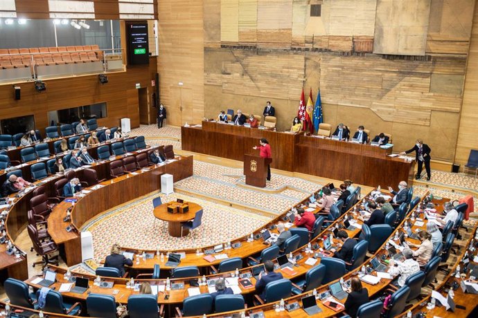 Vista general del hemiciclo, en una sesión de control al Gobierno de la Comunidad de Madrid, en la Asamblea de Madrid