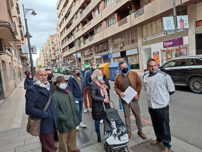 El portavoz del Grupo Municipal Popular en el Ayuntamiento de Logroño, Conrado Escobar, ha exigido la "suspensión" de la remodelación de República Argentina "hasta lograr el consenso de vecinos y comerciantes"