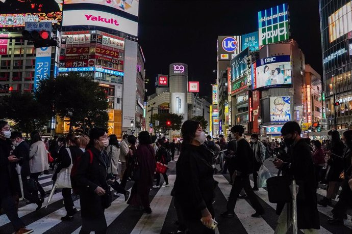 Peatones en el cruce de Shibuya, en Tokio