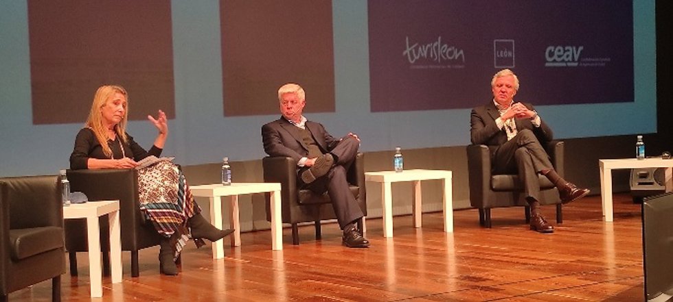 Clausura de la sexta Cumbre Mundial de Asociaciones de Viajes de CEAV.