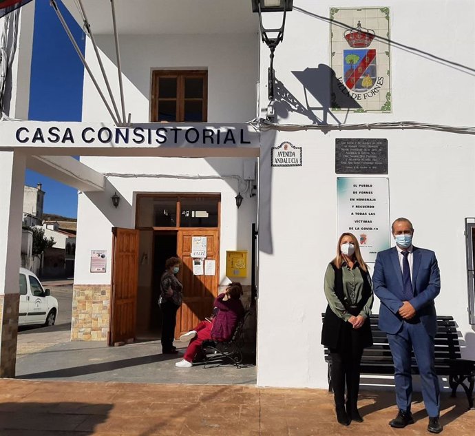 Visita de la Junta a Fornes