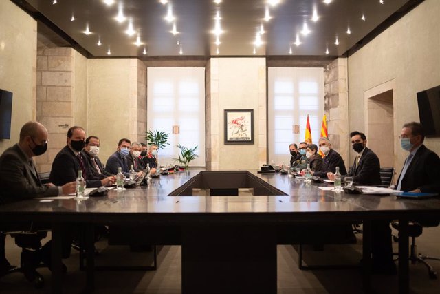 El president de la Generalitat, el conseller d'Interior, el ministre de l'Interior i la delegada del Govern central en la Junta de Seguretat de Catalunya