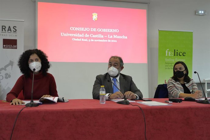 El rector, Julián Garde