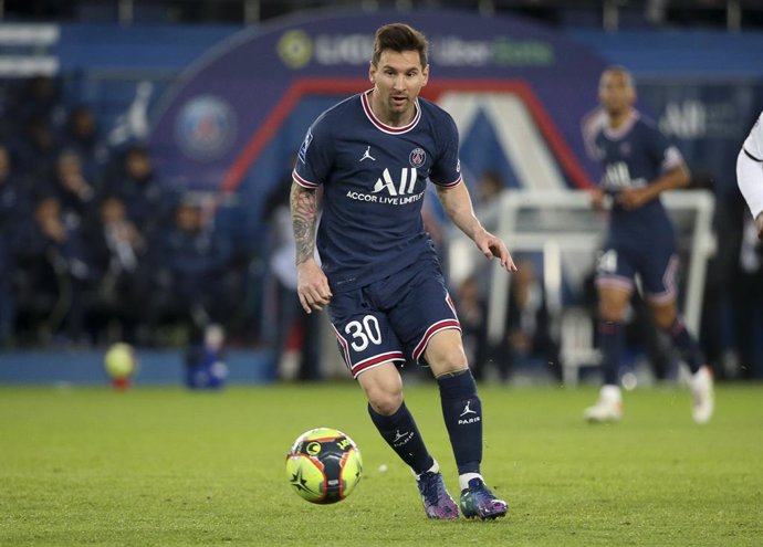 Lionel Messi of PSG during the French championship Ligue 1 football match between Paris Saint-Germain and LOSC Lille on October 29, 2021 at Parc des Princes stadium in Paris, France - Photo Jean Catuffe / DPPI
