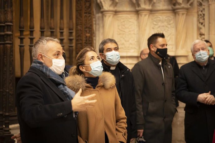 La minsitra Raquel Sánchez durante su visita a la Catedral de Burgos.