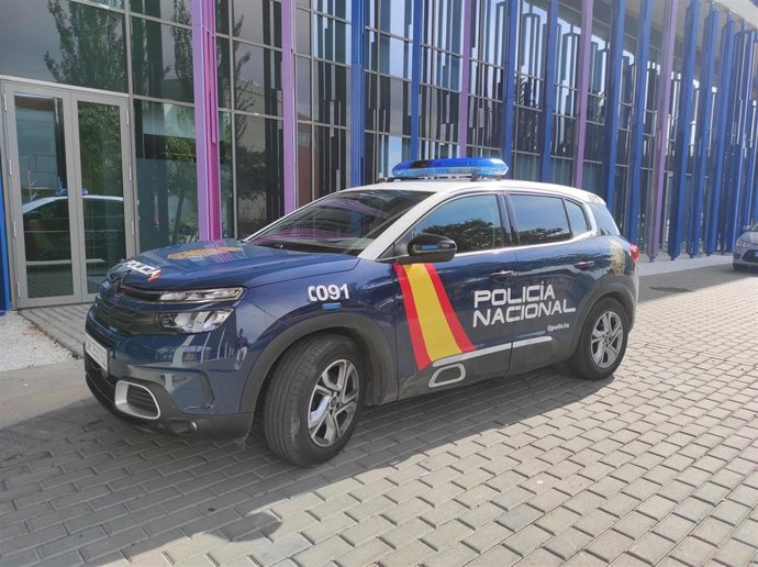 Coche de Policía Nacional.