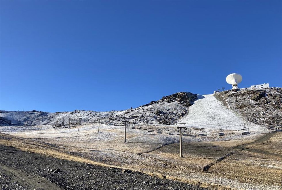 Primeras nieves en Sierra Nevada, en imagen de archivo