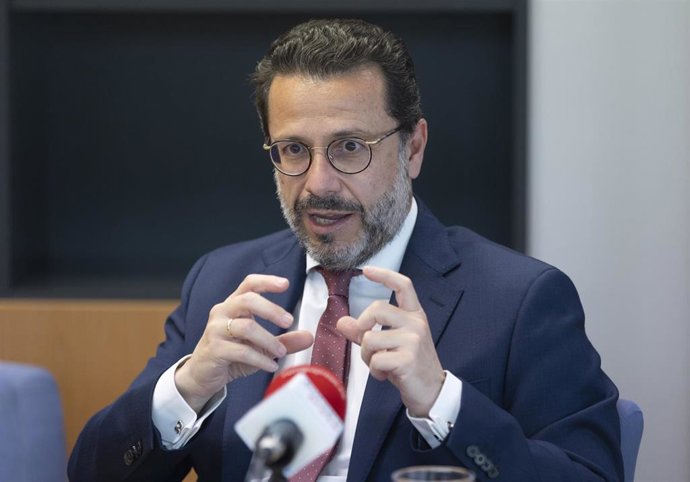 El consejero de Economía, Javier Ferández-Lasquetty, durante una entrevista con Europa Press en la Asamblea de Madrid, a 4 de noviembre de 2021, en Madrid, (España).