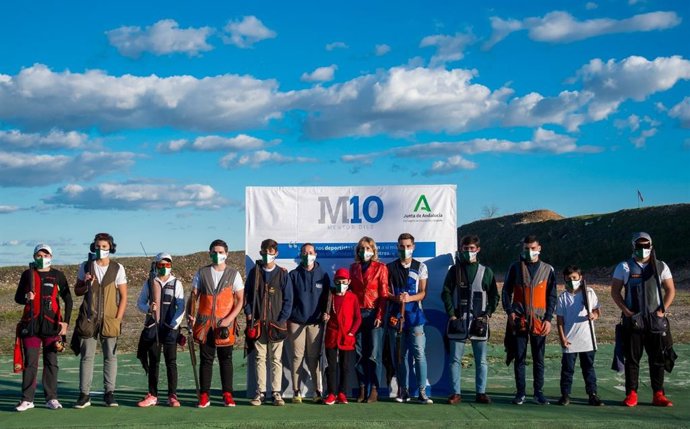 Imagen grupal del encuentro con Fátima Gálvez