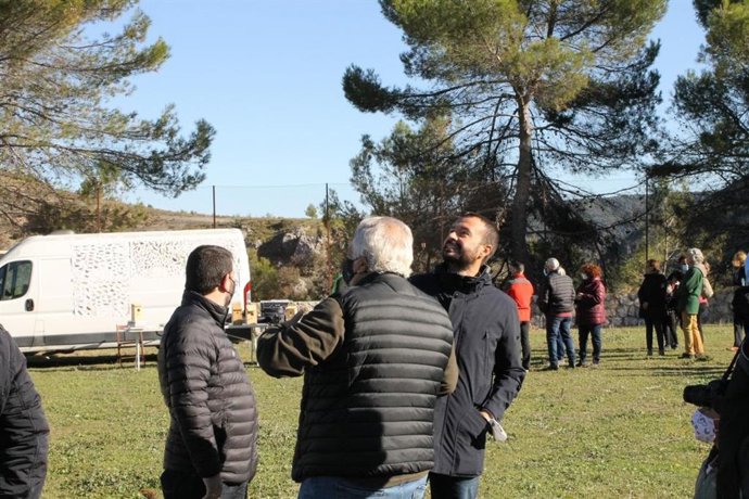 El consejero de Desarrollo Sostenible, José Luis Escudero, asiste a las jornadas de educación ambiental Las aves de Pastrana, donde participará en un anillamiento de aves y en una actividad de repoblación de árboles autóctonos.