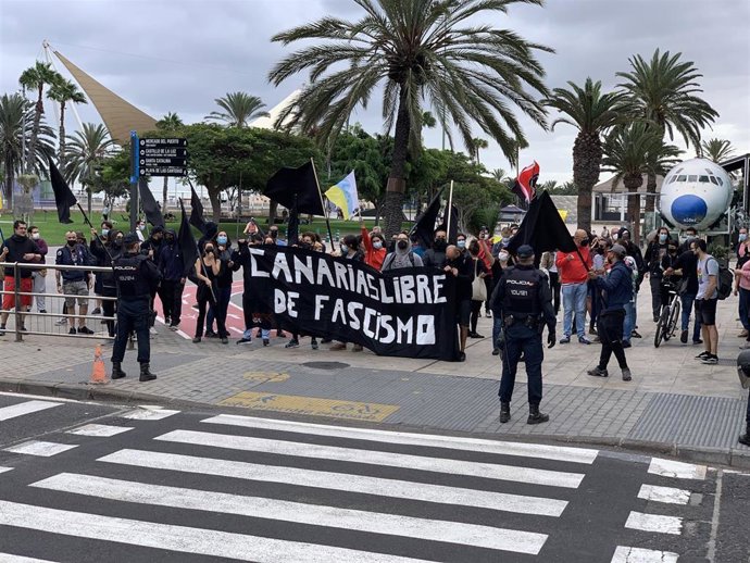 Un momento de la protesta contra el acto de Vox en Las Palmas de Gran Canaria