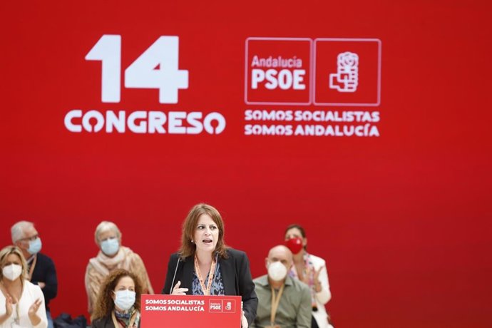 La vicesecretaria general del PSOE, Adriana Lastra, interviene en la inauguración del XIV Congreso Regional del PSOE-A