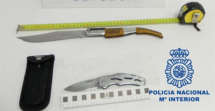 Los detenidos por apuñalar a agente fuera de servicio son padre e hijo y fue por discusión de tráfico