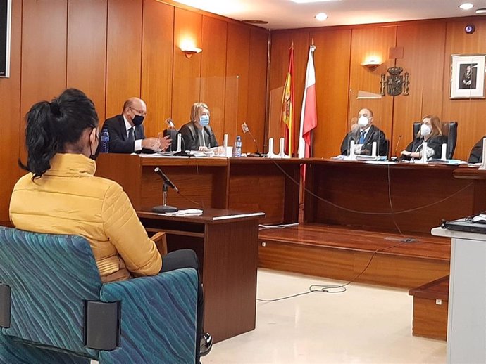 Juicio en la Audiencia contra la prostituta que estafó un millón de euros a un cliente