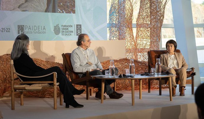 El foro 'Carta de Santiago' busca en la Cidade da Cultura respuestas a retos como las migraciones masivas con expertos como Joséphine Goube