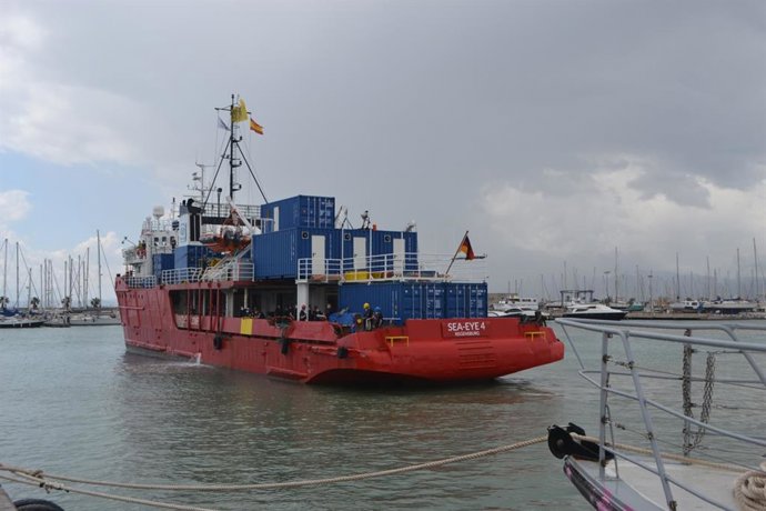 Archivo - El barco de rescate Sea-Eye 4 