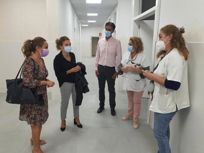 Distrito Poniente reordena el centro de salud de Roquetas Norte y añade tres nuevas consultas